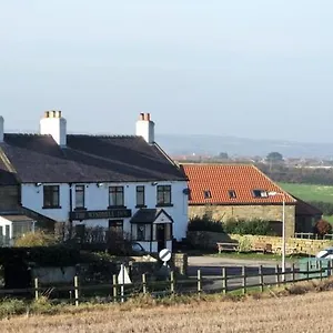 the-windmill-inn-stainsacre.yorkshirehotels.net/